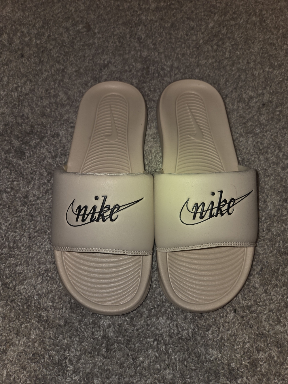 NWOT Women's Nike Victori One Sport Slides